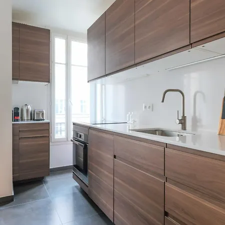 Charm And Serenity In This Modern Cocoon For 2 *